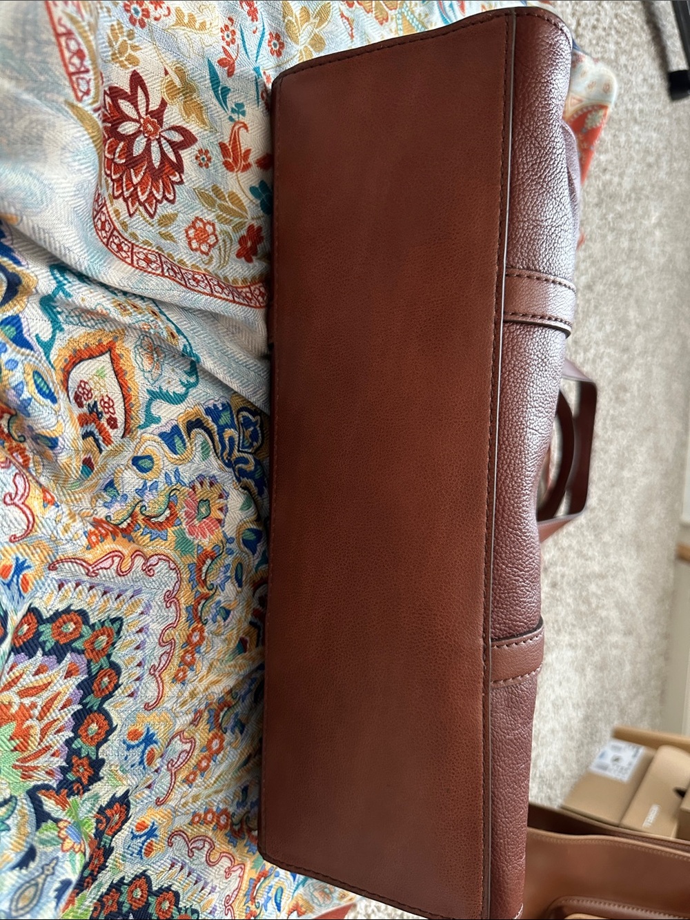 Fossil Chestnut Brown Leather Tote with Gold Logo - Picture 6 of 12